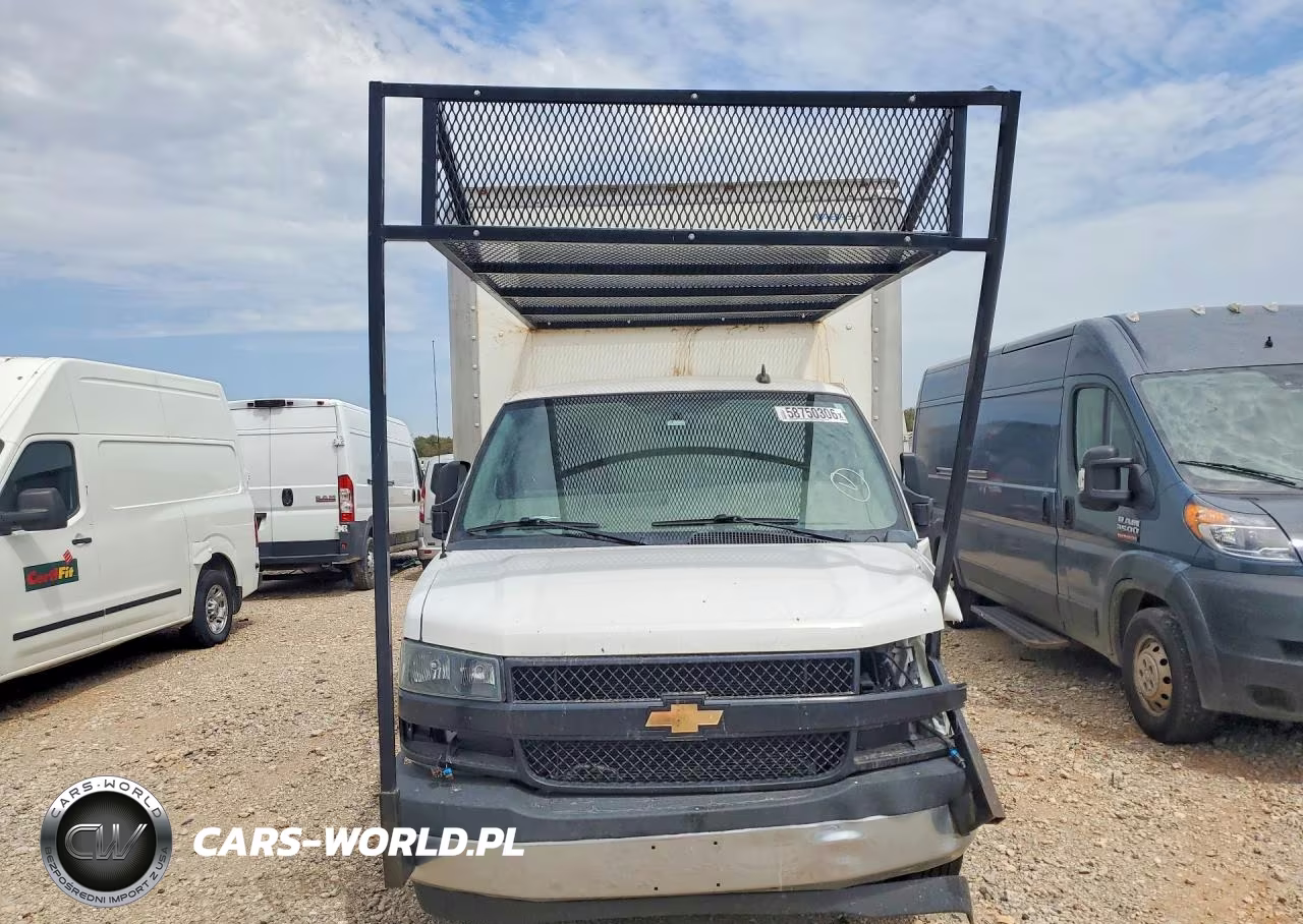 2023 Chevrolet Express Box Truck VIN:1GB3GSC7XP1103612 - 5