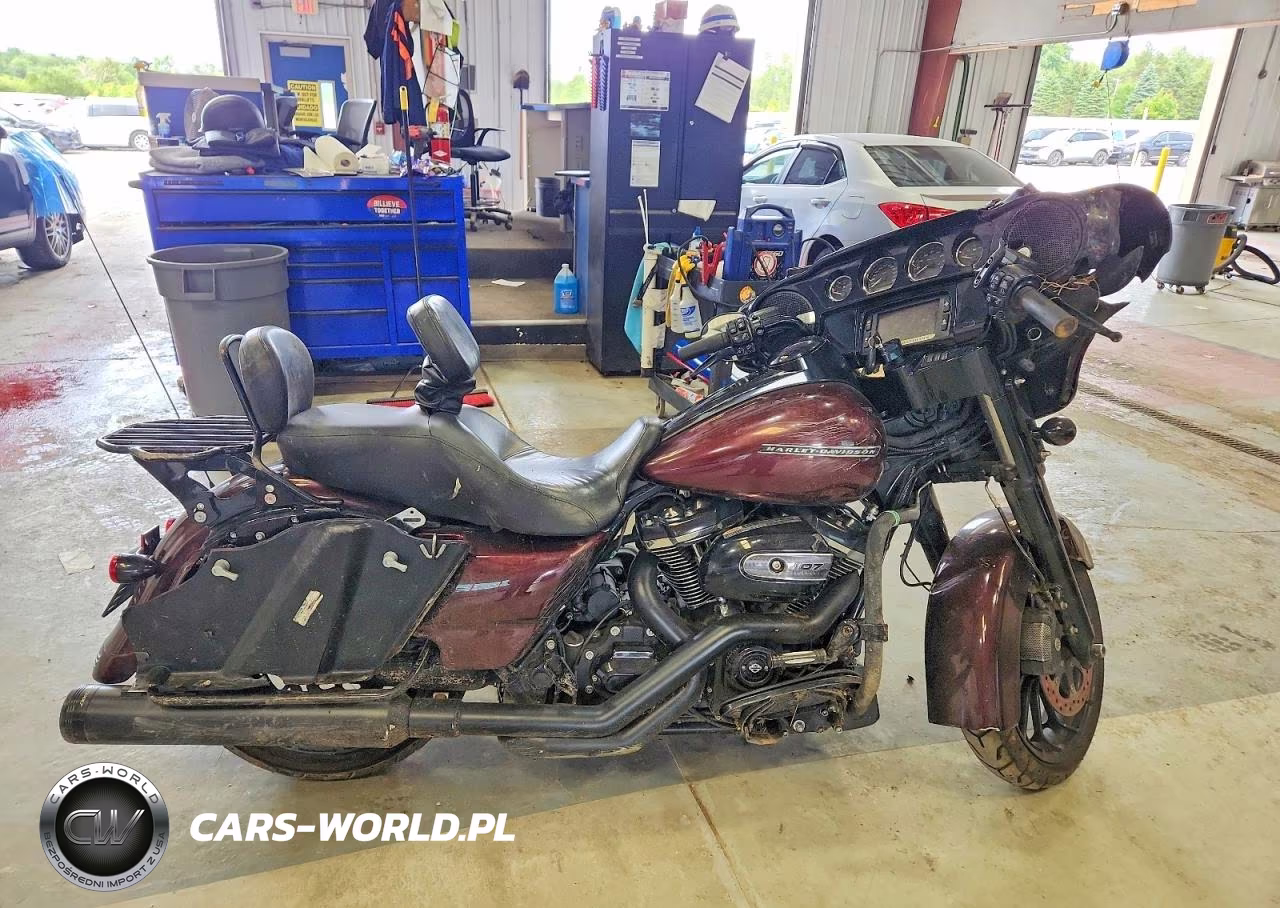 2018 Harley-Davidson Flhxs Street Glide Special