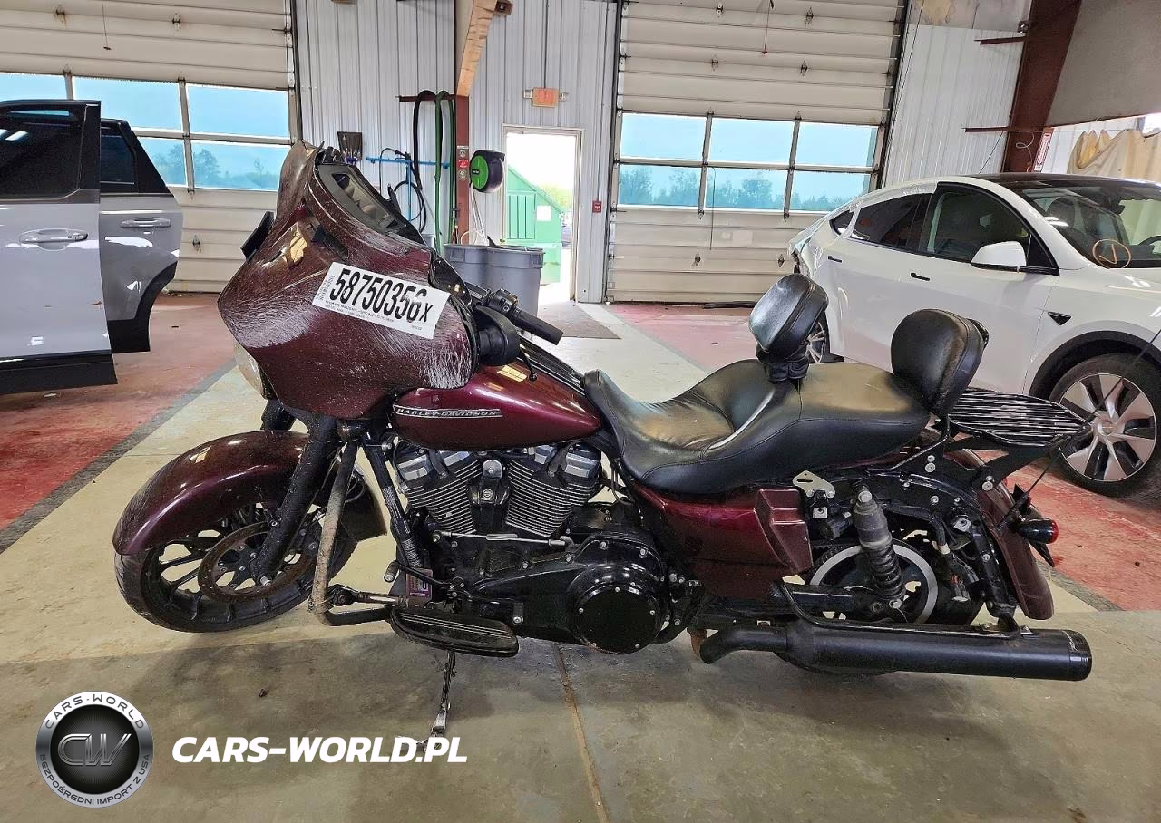 2018 Harley-Davidson Flhxs Street Glide Special VIN:1HD1KRC35JB647622 - 3