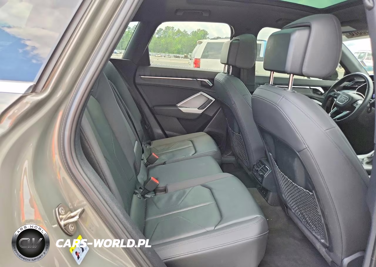 2021 Audi Q3 Premium S Line 45 VIN:WA1DECF37M1020469 - 11