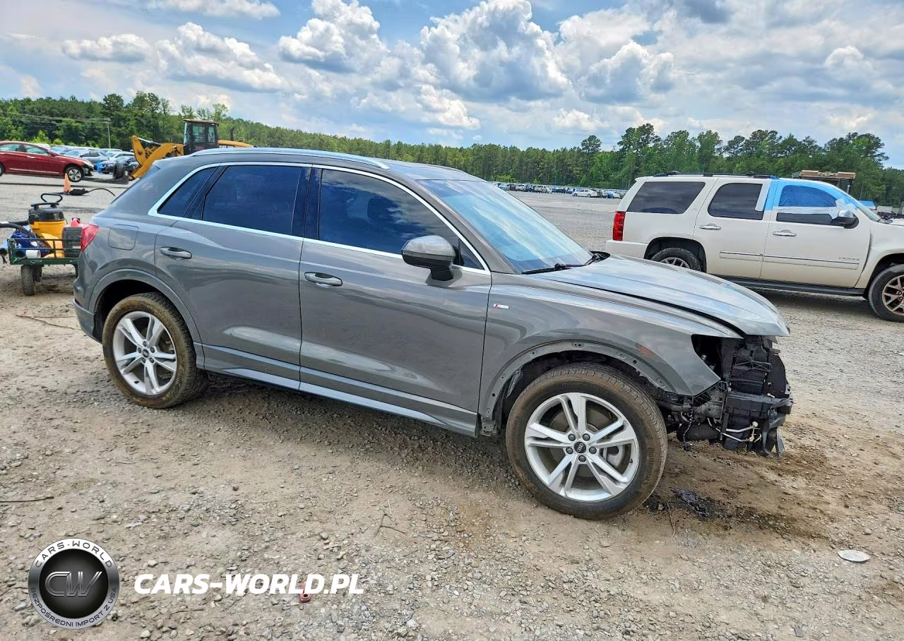 2021 Audi Q3 Premium S Line 45 VIN:WA1DECF37M1020469 - 4