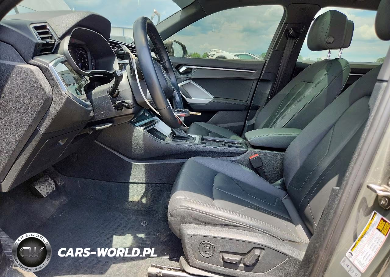 2021 Audi Q3 Premium S Line 45 VIN:WA1DECF37M1020469 - 7