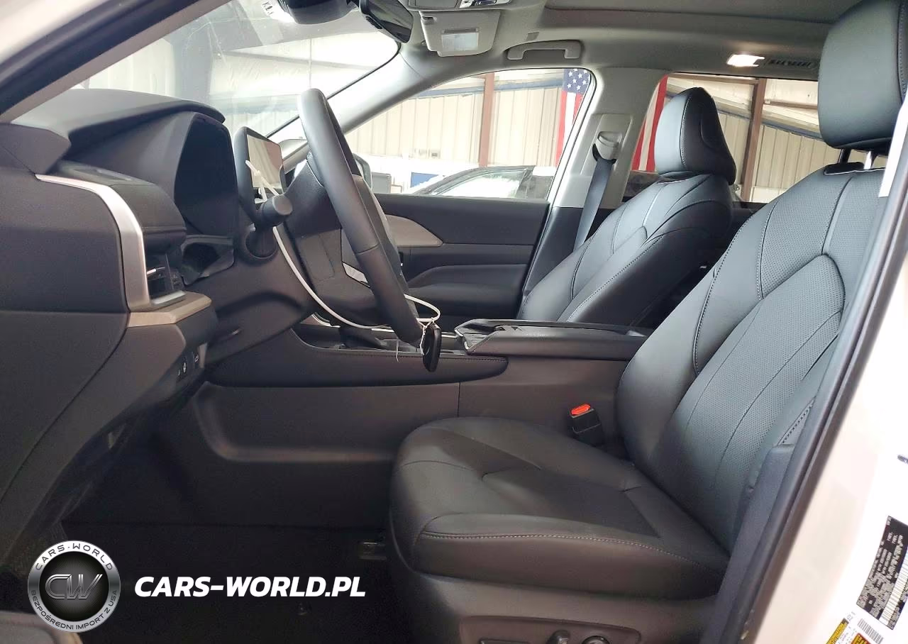 2026 Toyota Grand Highlander Limited VIN:5TDAAAB59TS107940 - 7