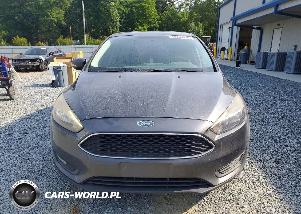 2017 Ford Focus Sel VIN:1FADP3H25HL331239 - 5