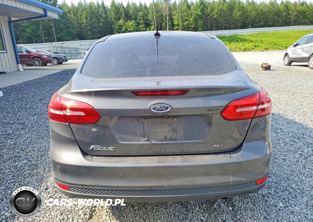 2017 Ford Focus Sel VIN:1FADP3H25HL331239 - 6