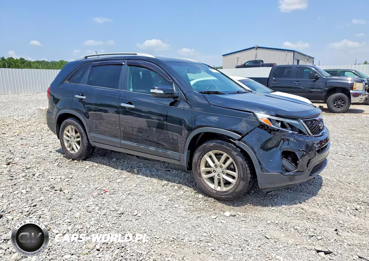 2015 Kia Sorento Lx VIN:5XYKT4A60FG640237 - 4