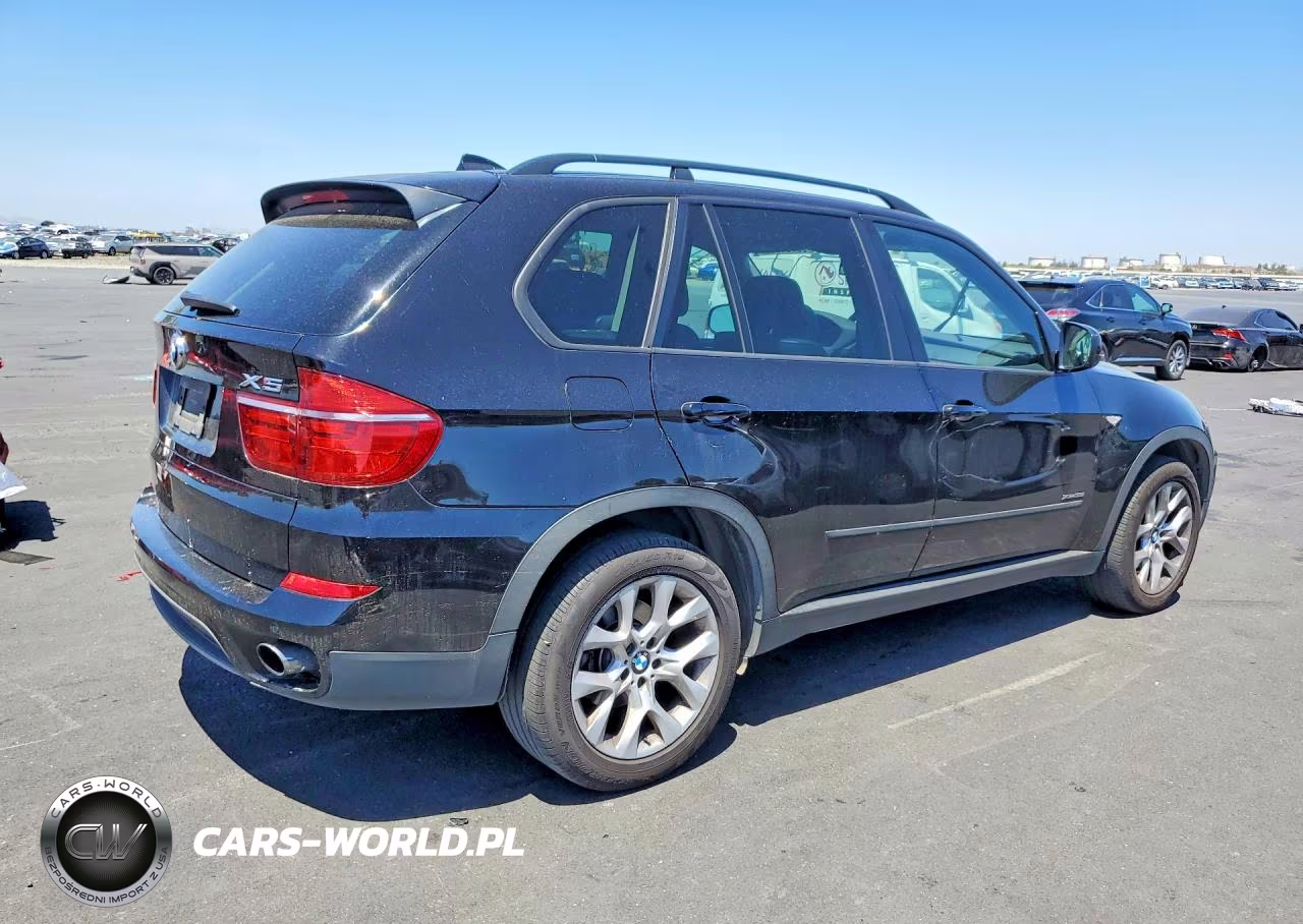 2013 BMW X5 xDrive35I VIN:5UXZV4C58D0G52329 - 3