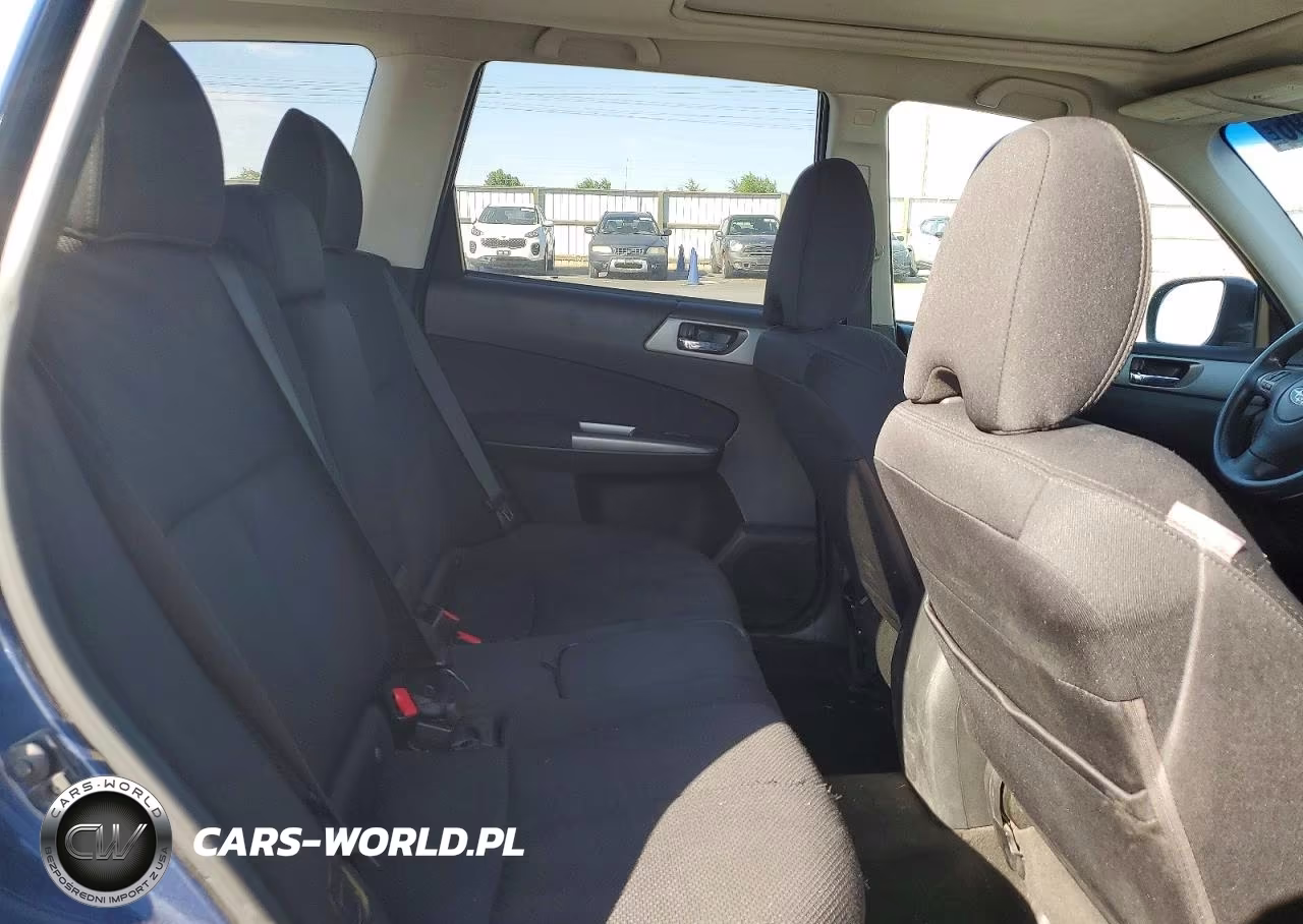 2011 Subaru Forester 2.5X Premium VIN:JF2SHADCXBH740575 - 11