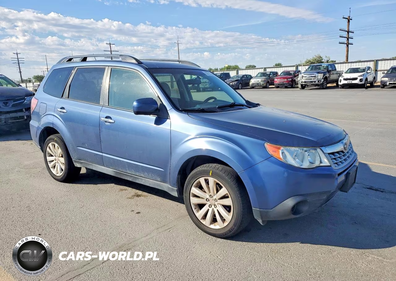 2011 Subaru Forester 2.5X Premium VIN:JF2SHADCXBH740575 - 4