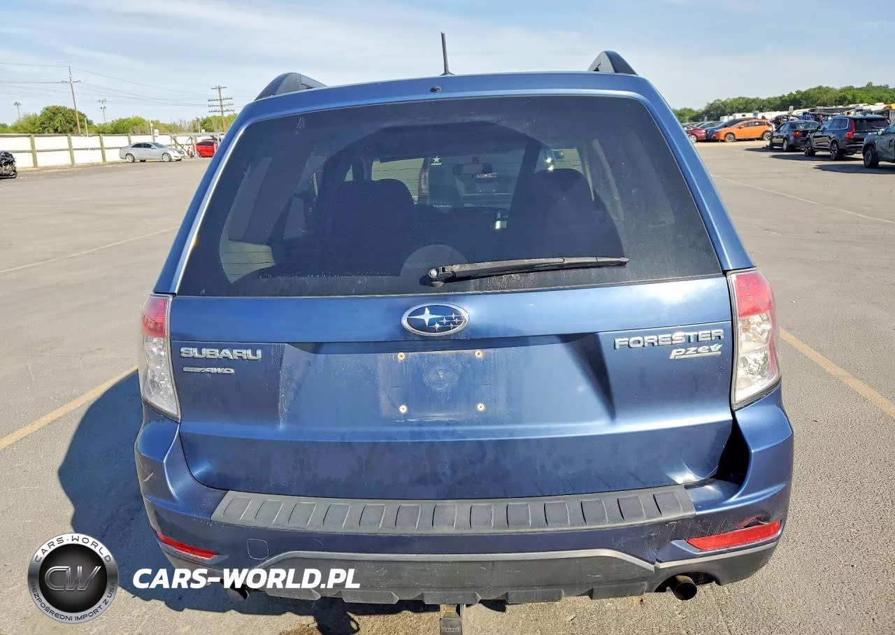 2011 Subaru Forester 2.5X Premium VIN:JF2SHADCXBH740575 - 6
