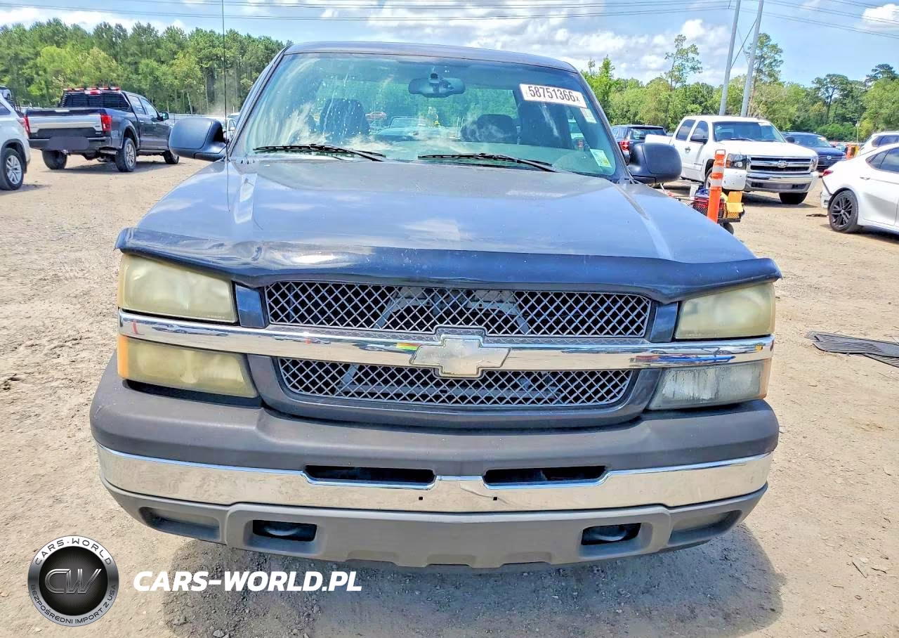 2005 Chevrolet Silverado C1500 VIN:2GCEC19V151205193 - 5