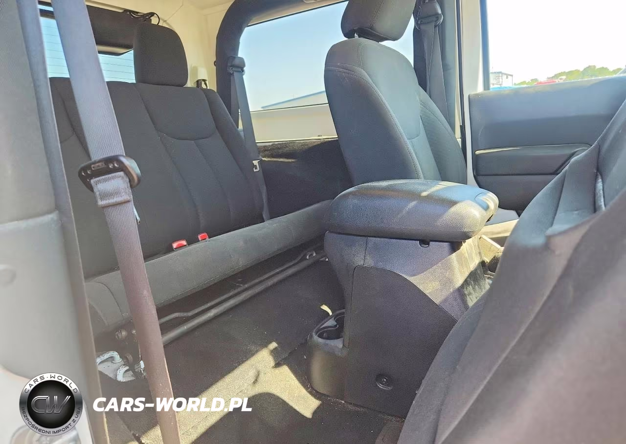 2015 Jeep Wrangler Sport VIN:1C4AJWAG1FL737814 - 11