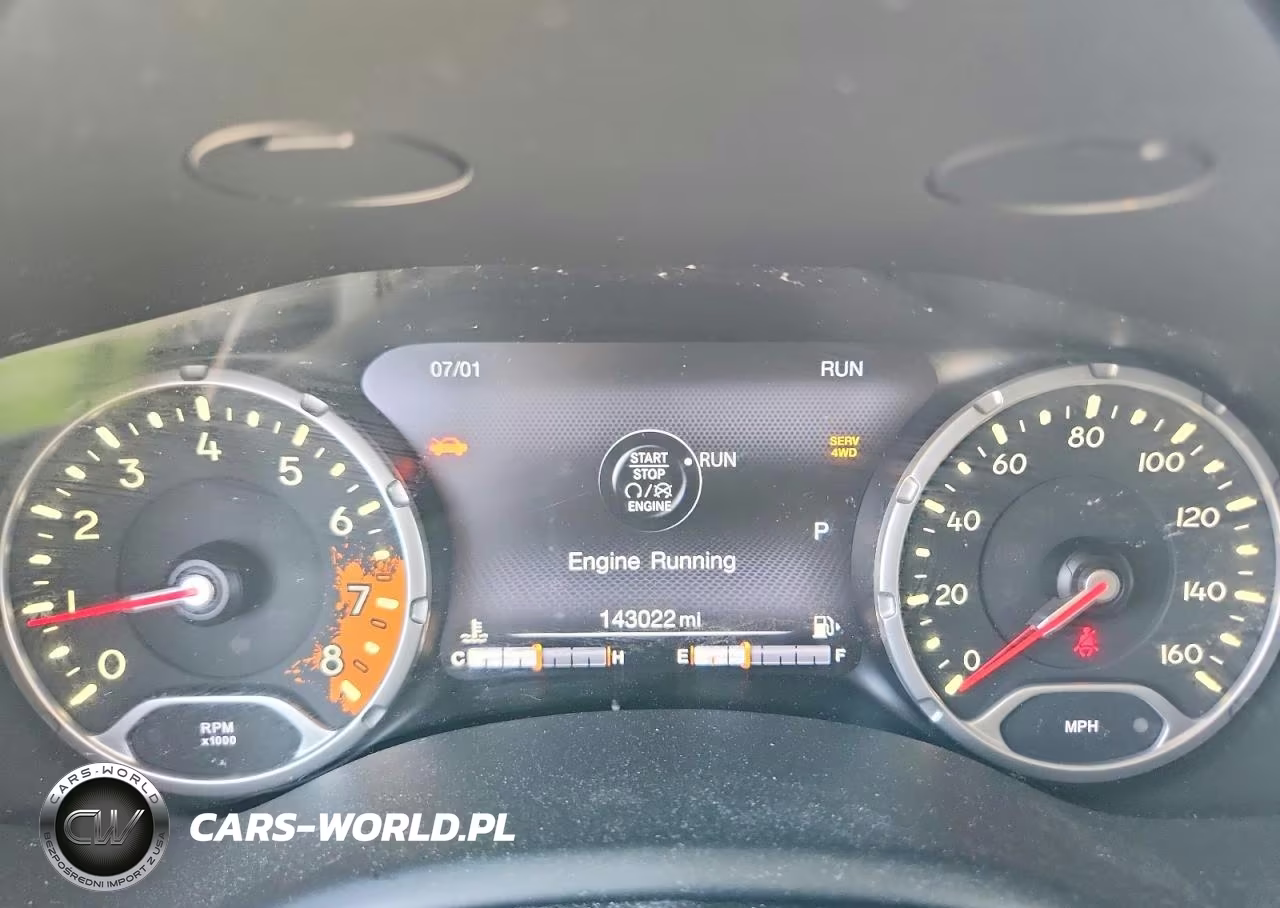 2017 Jeep Renegade Latitude VIN:ZACCJBBB0HPG57939 - 9
