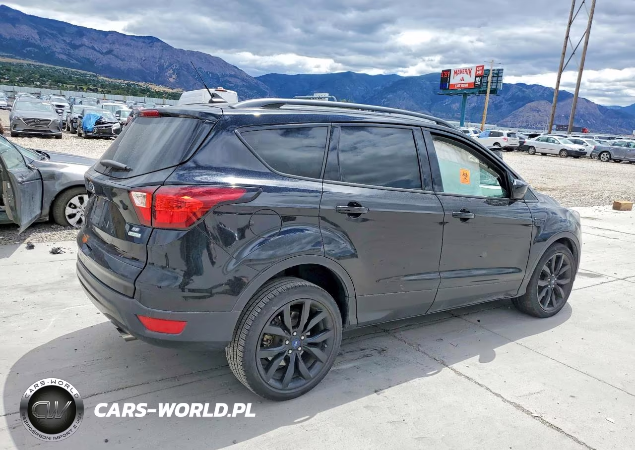 2019 Ford Escape Se VIN:1FMCU0GD0KUC05206 - 3