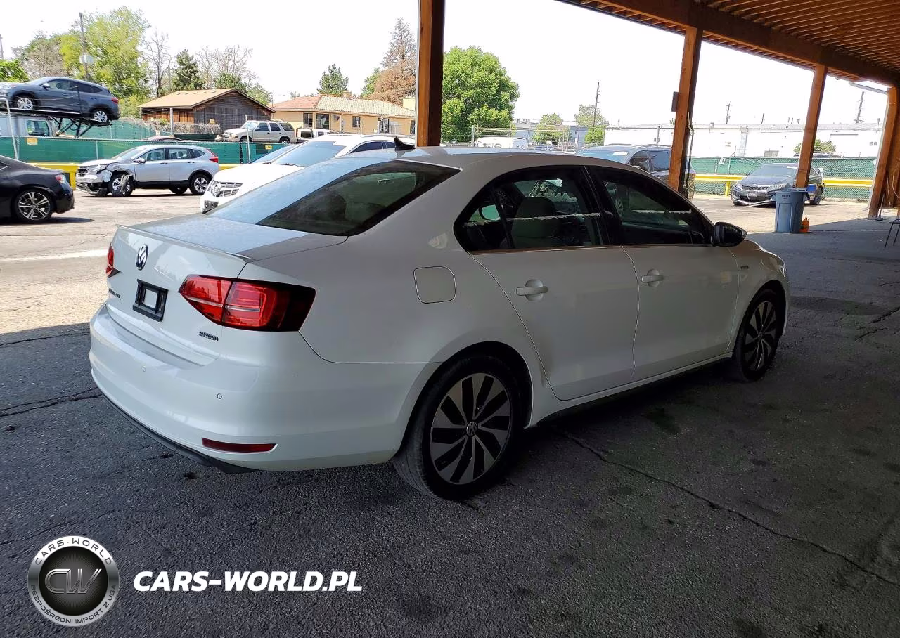 2015 Volkswagen Jetta Hybrid VIN:3VW637AJ4FM407534 - 3