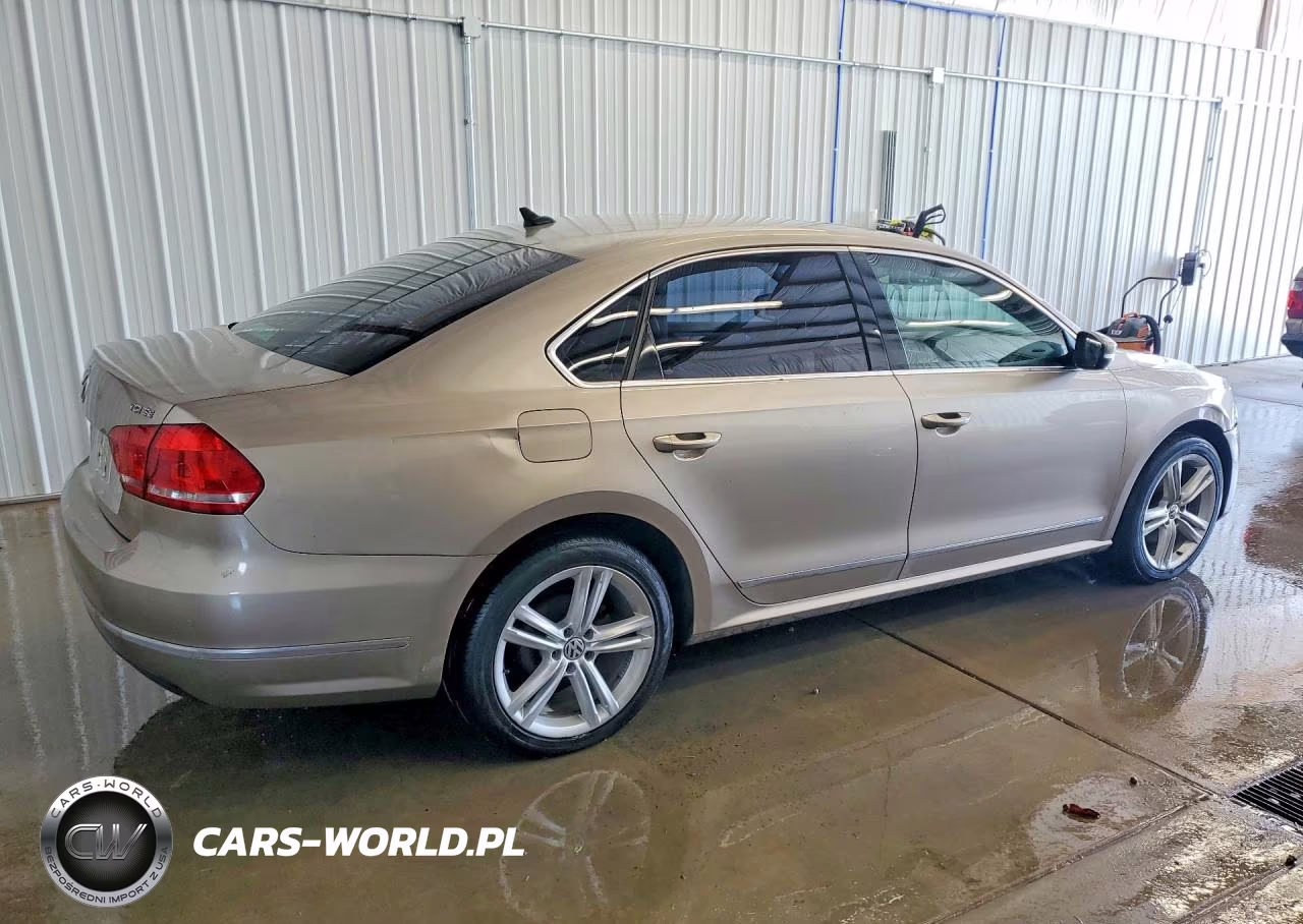 2015 Volkswagen Passat Se VIN:1VWBS7A37FC021596 - 3