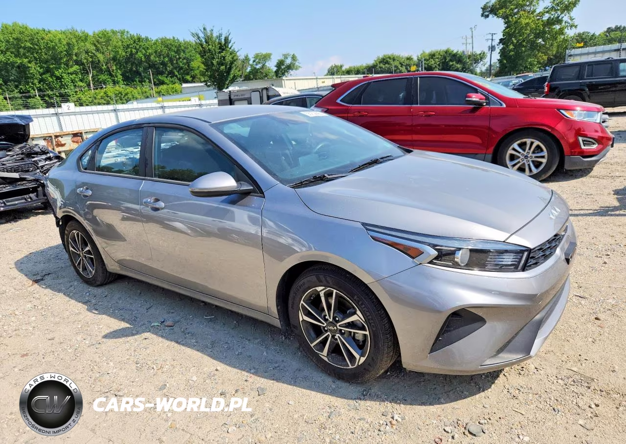 2024 Kia Forte Lxs VIN:3KPF24AD0RE738494 - 4