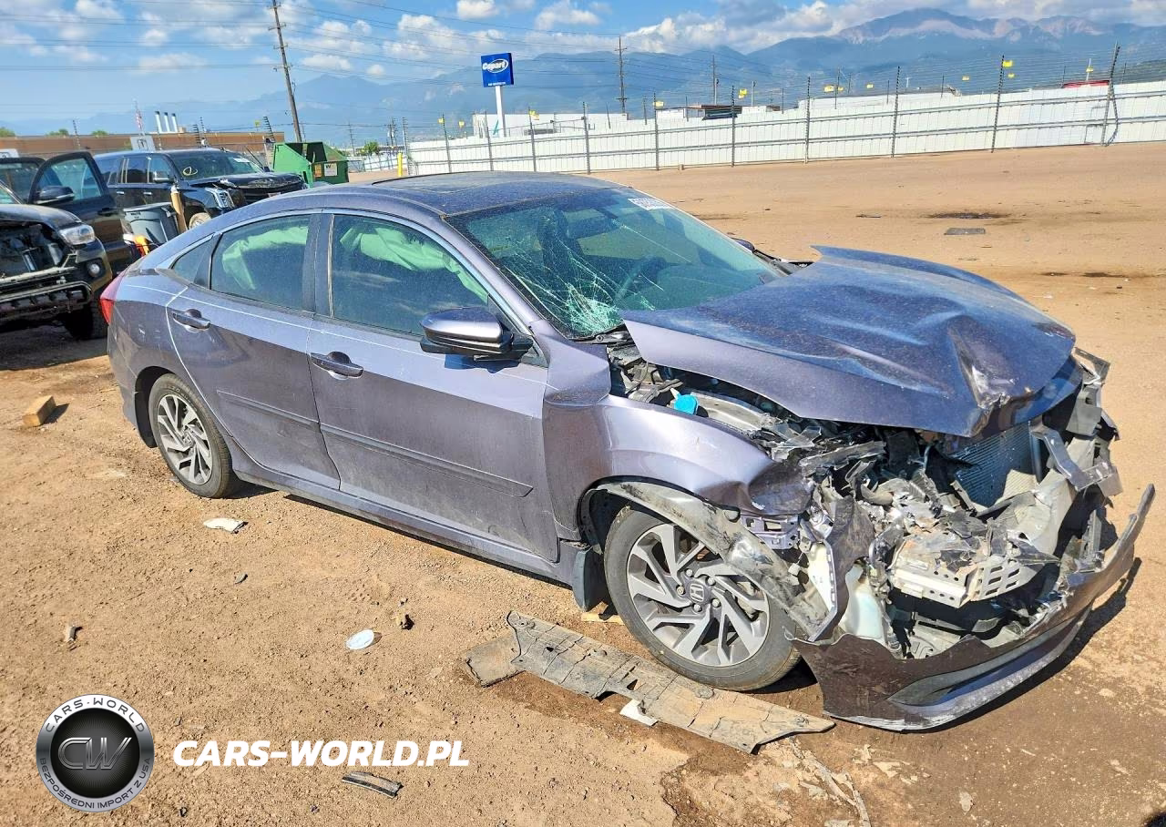 2018 Honda Civic Ex VIN:19XFC2F7XJE018466 - 4