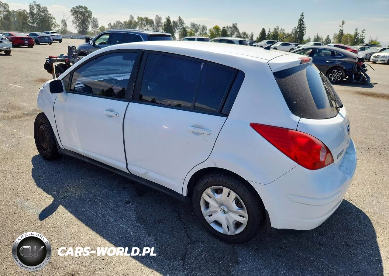 2011 Niss Versa VIN:3N1BC1CP6BL406517 - 2