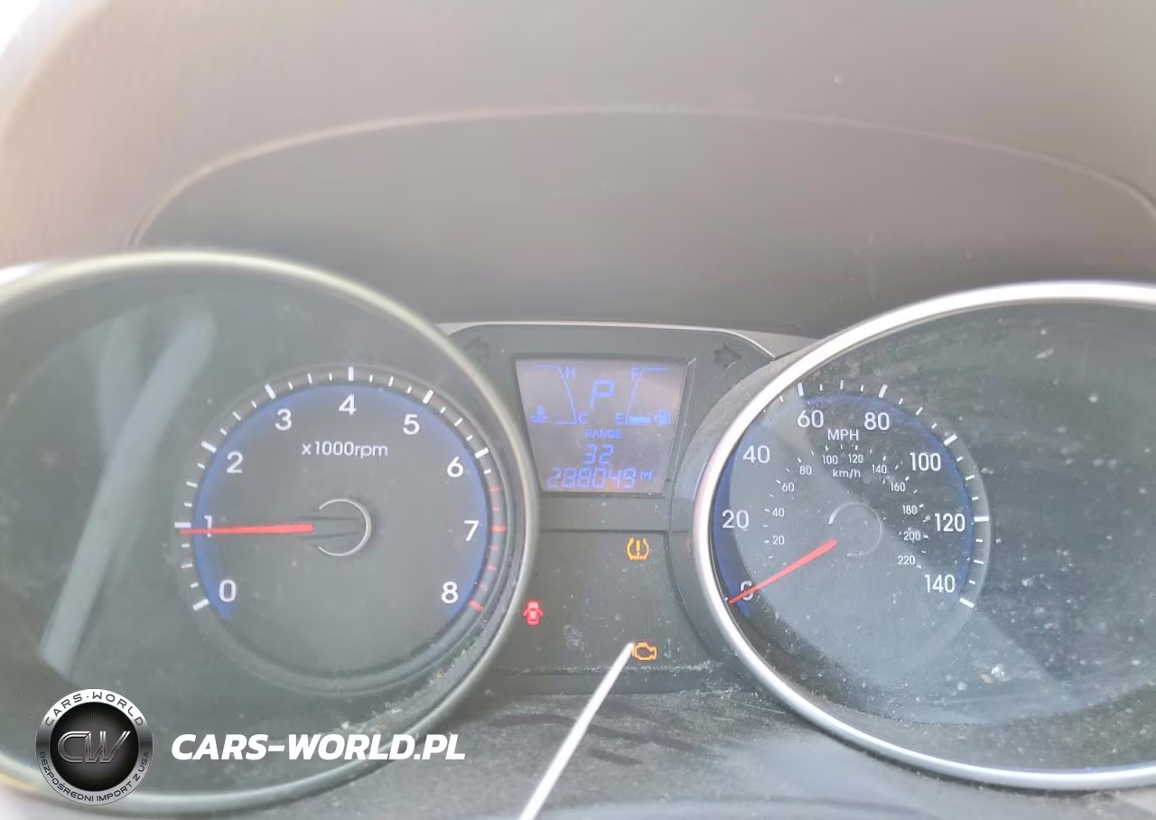 2011 Hyundai Tucson Gls VIN:KM8JU3AC2BU176025 - 9