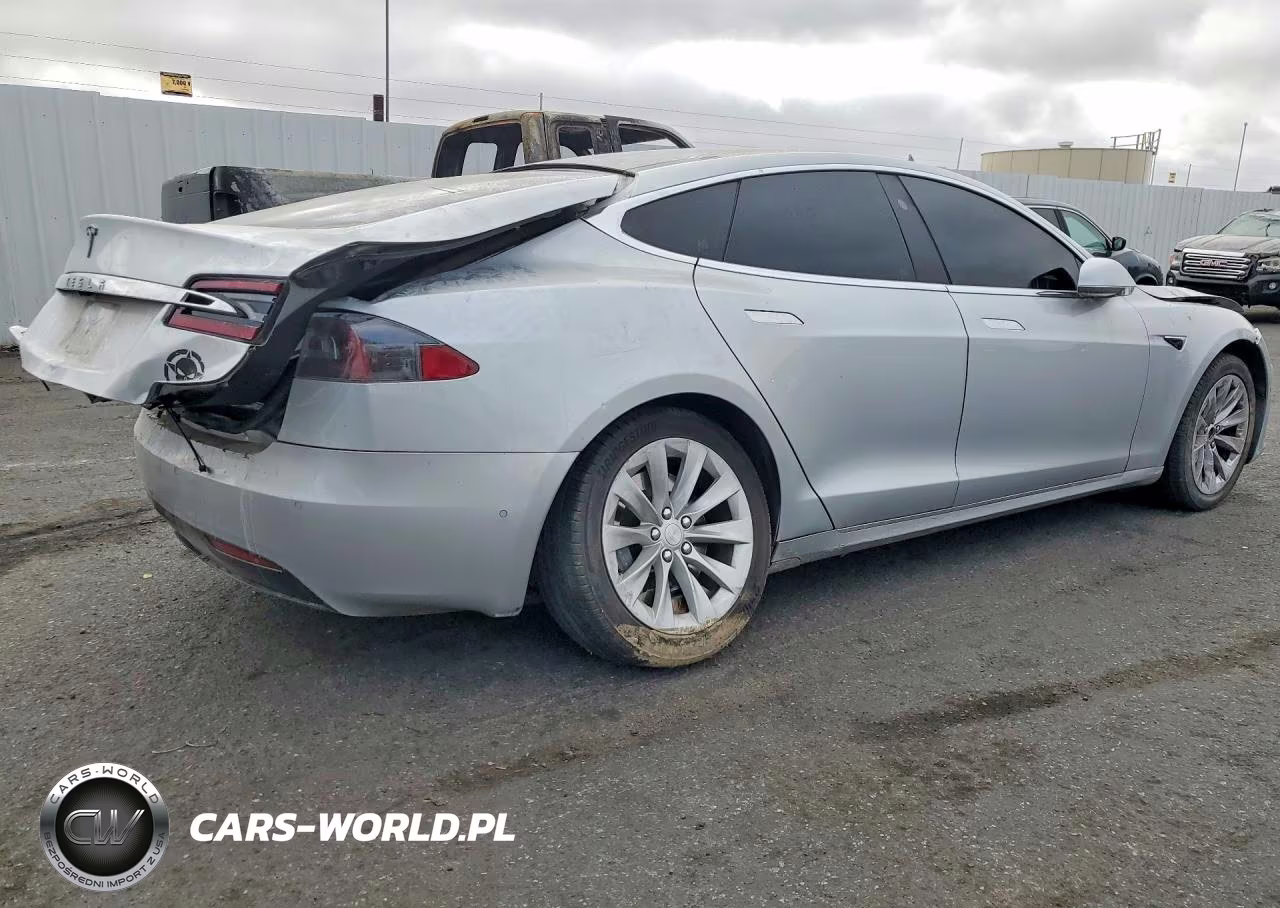 2018 Tesla Model S VIN:5YJSA1E23JF256805 - 3