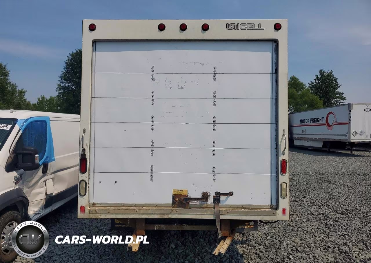 2018 Chevrolet Express Box Truck VIN:1GB3GSCG0J1342139 - 6