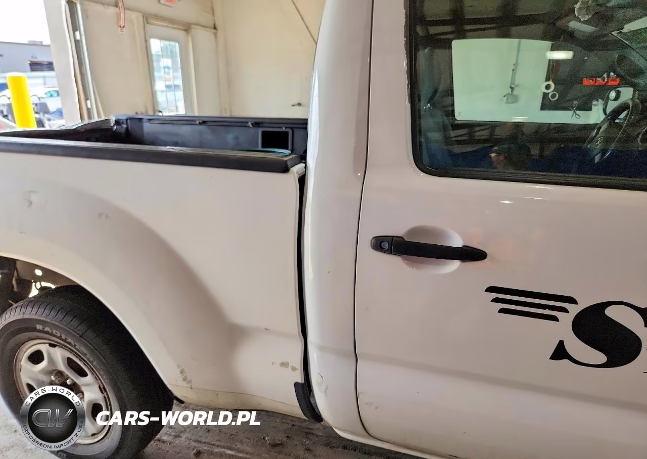 2014 Toyota Tacoma Base VIN:5TFNX4CN3EX038157 - 10