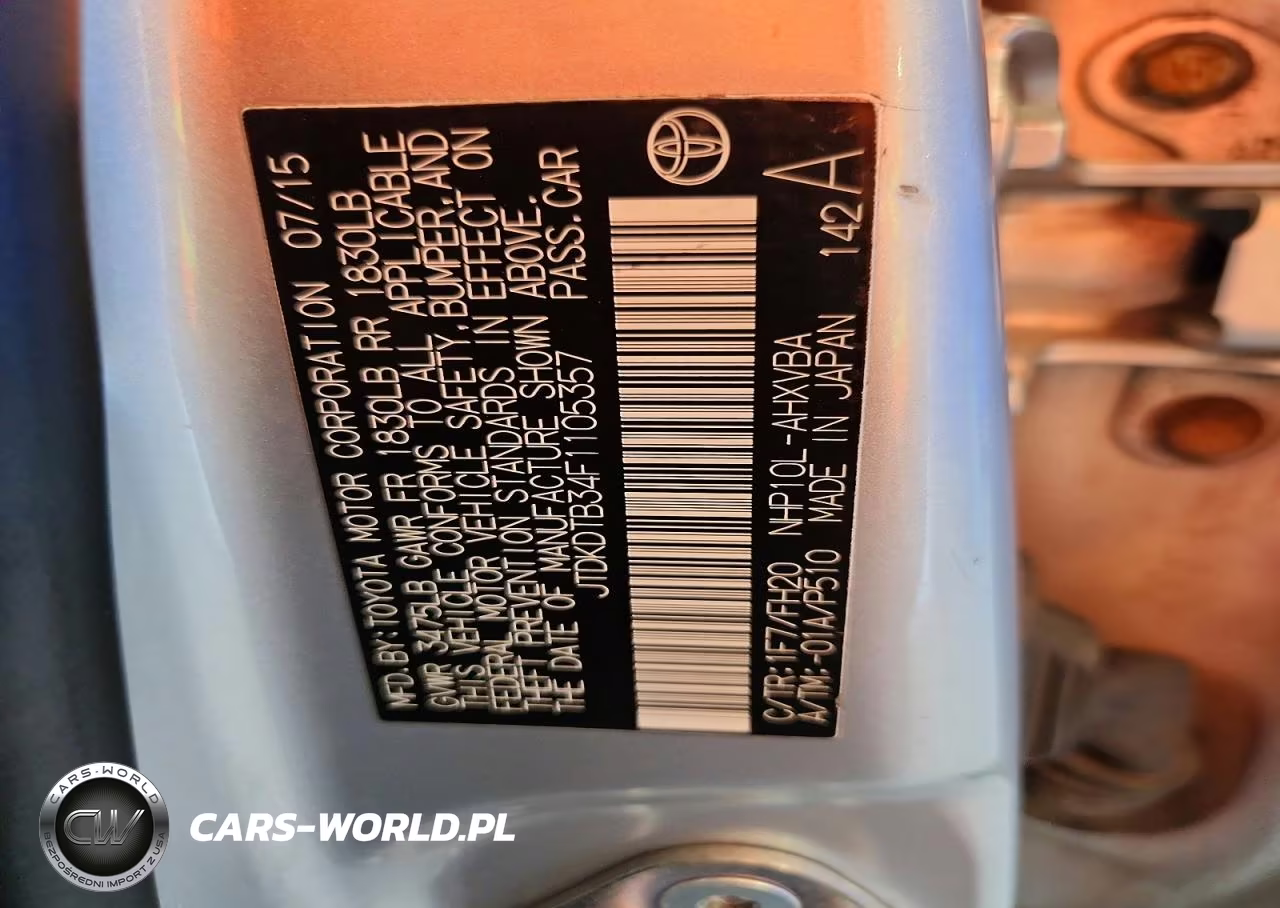 2015 Toyota Prius C One VIN:JTDKDTB34F1105357 - 12