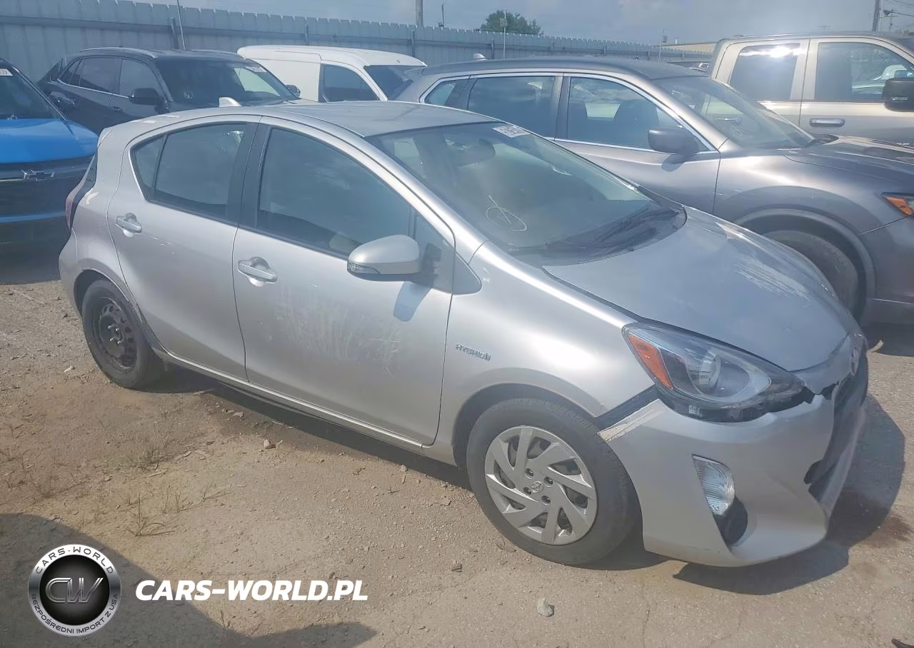 2015 Toyota Prius C One VIN:JTDKDTB34F1105357 - 4