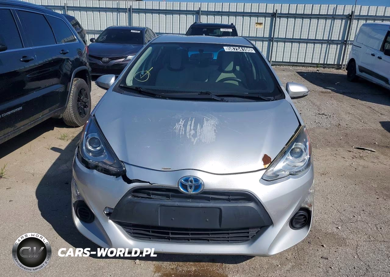 2015 Toyota Prius C One VIN:JTDKDTB34F1105357 - 5