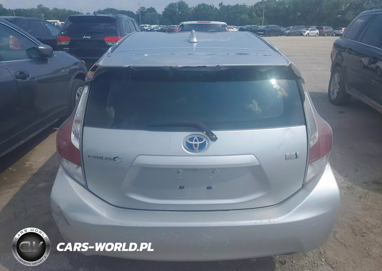 2015 Toyota Prius C One VIN:JTDKDTB34F1105357 - 6