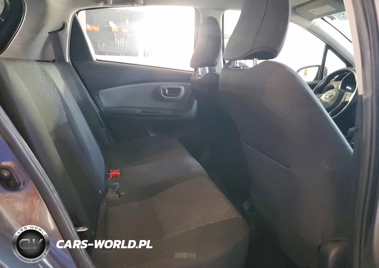 2017 Toyota Yaris 5-Door L VIN:VNKKTUD3XHA083204 - 10