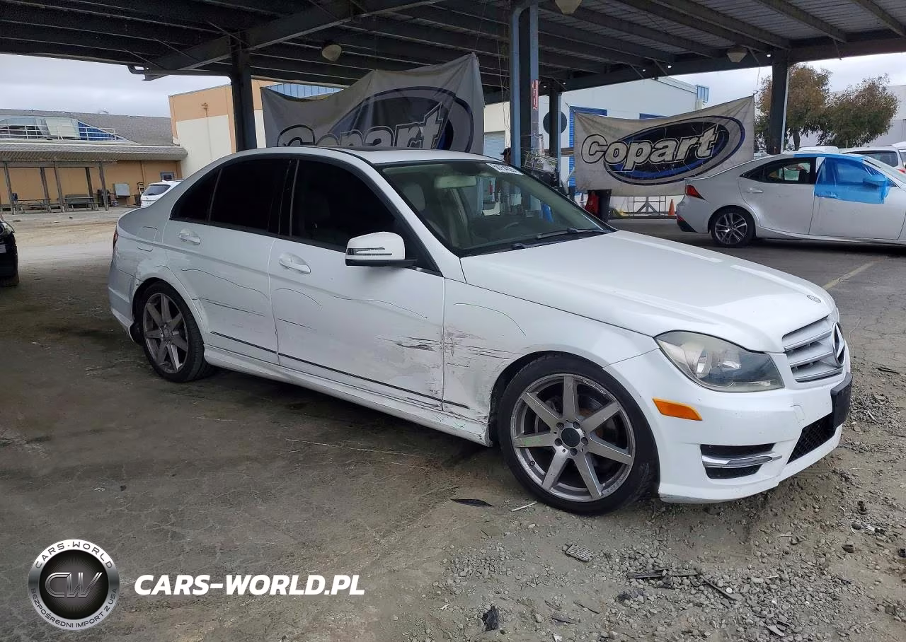 2014 Mercedes-Benz C 250 VIN:WDDGF4HB1EG244318 - 4