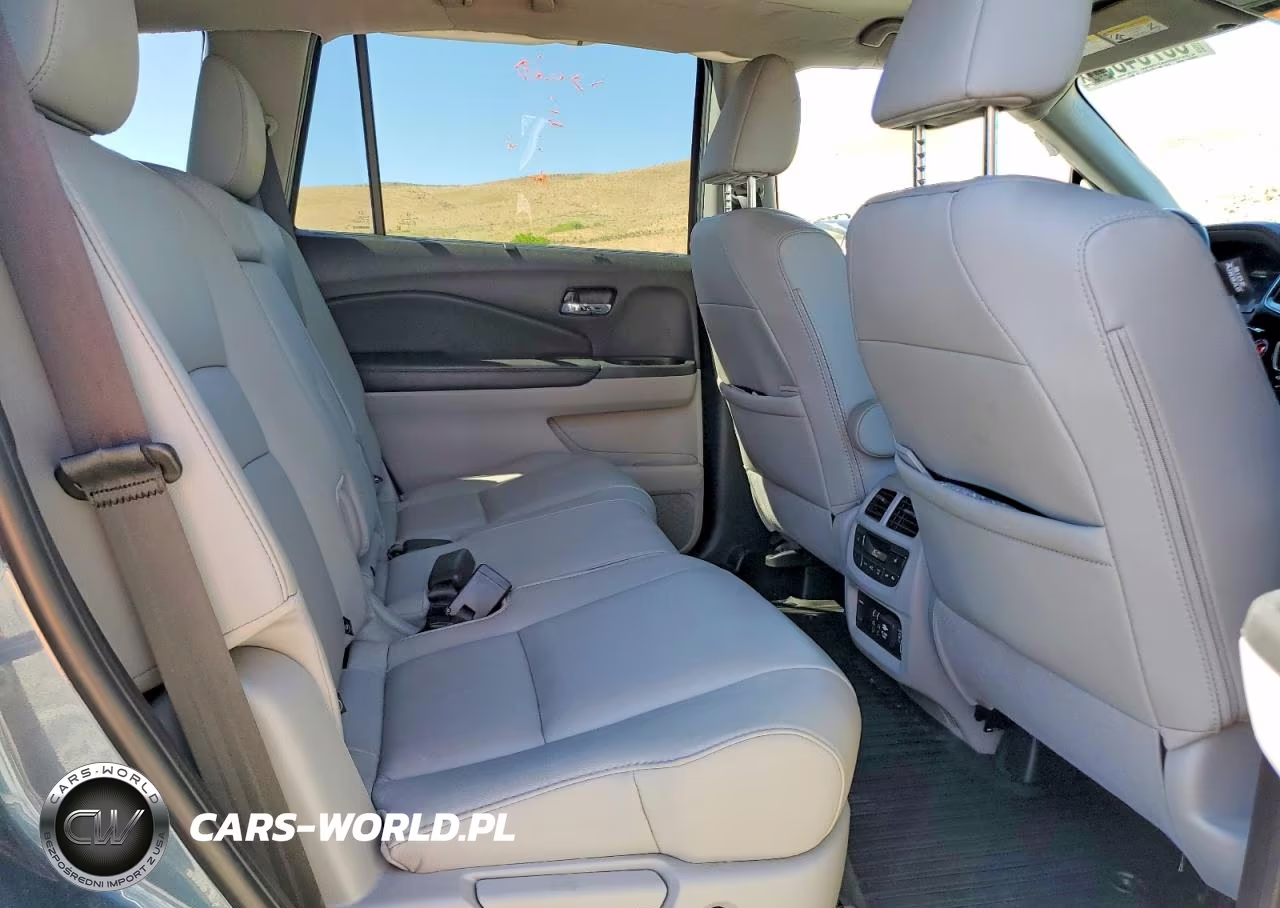 2020 Honda Pilot Touring VIN:5FNYF6H94LB049618 - 11