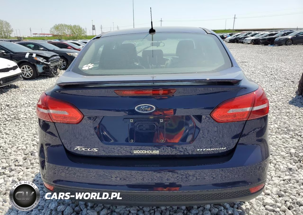 2017 Ford Focus Titanium VIN:1FADP3J24HL210714 - 6