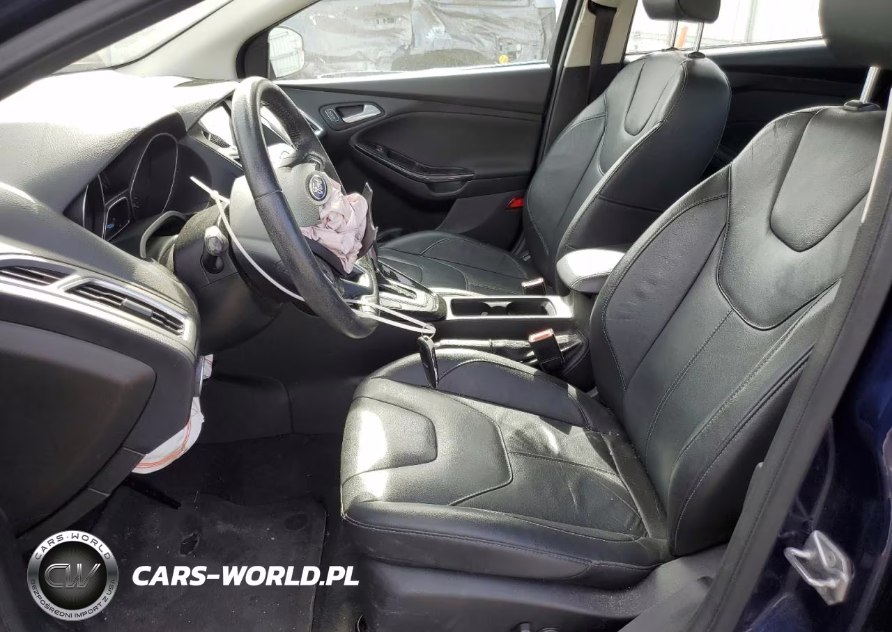 2017 Ford Focus Titanium VIN:1FADP3J24HL210714 - 7