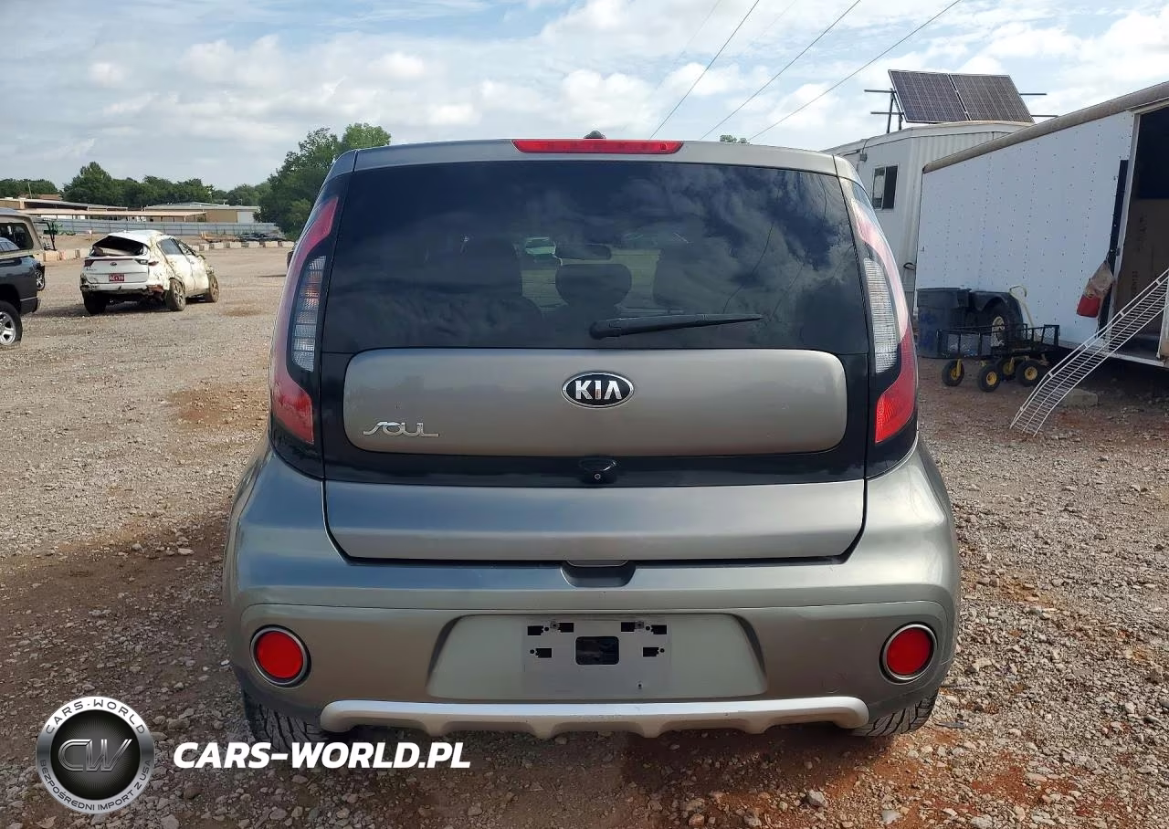 2018 Kia Soul + VIN:KNDJP3A53J7595205 - 6