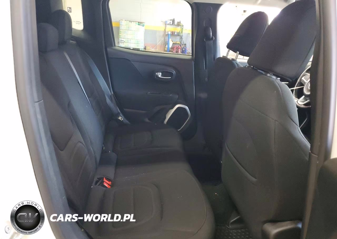 2018 Jeep Renegade Latitude VIN:ZACCJBBB6JPG83595 - 11