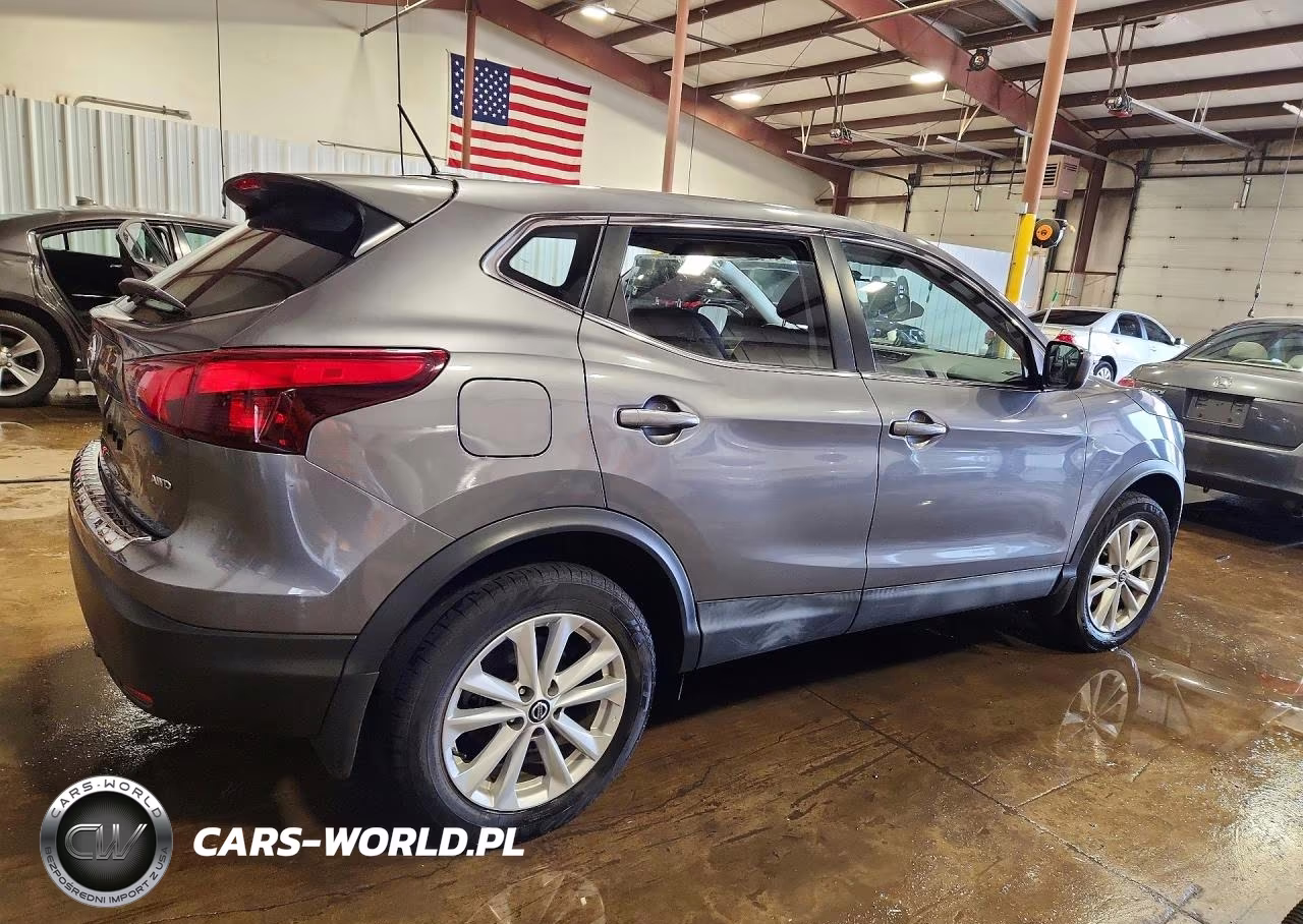 2019 Nissan Rogue Sport S VIN:JN1BJ1CR2KW624634 - 3