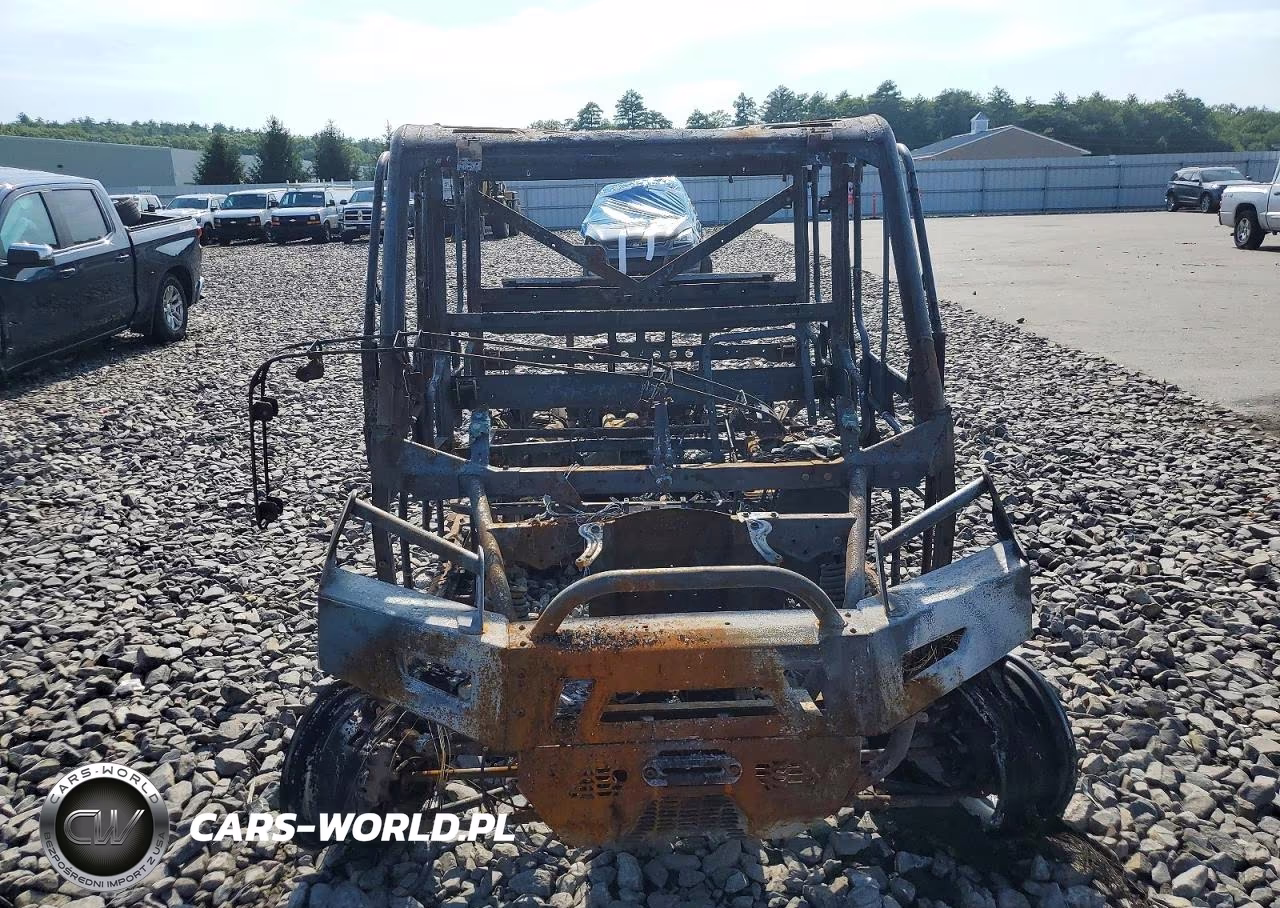 2016 Polaris Ranger Utility Vehicle VIN:3NSRUE87XGG513691 - 9