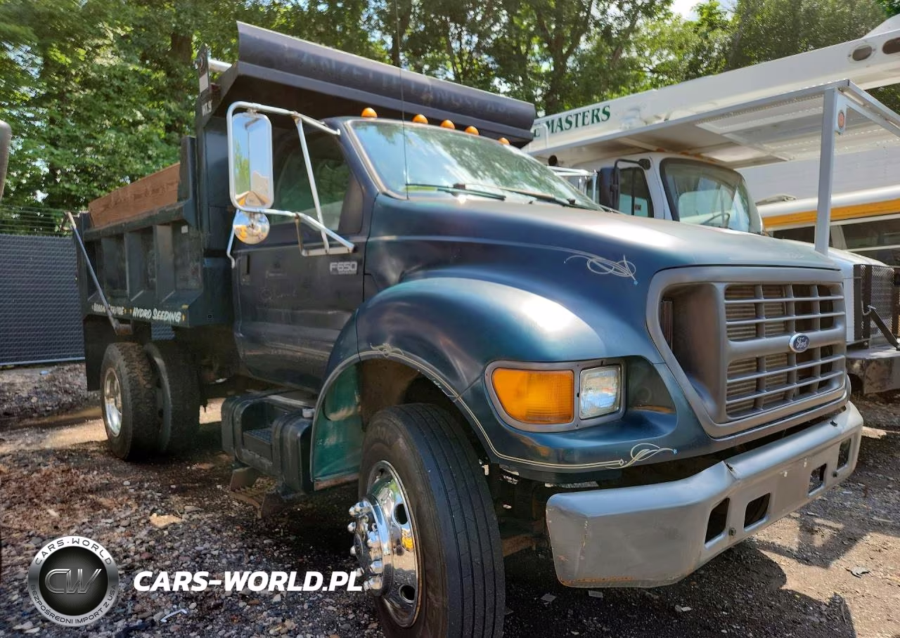 2000 Ford F650 Super Duty VIN:3FDNF6563YMA30912 - 4