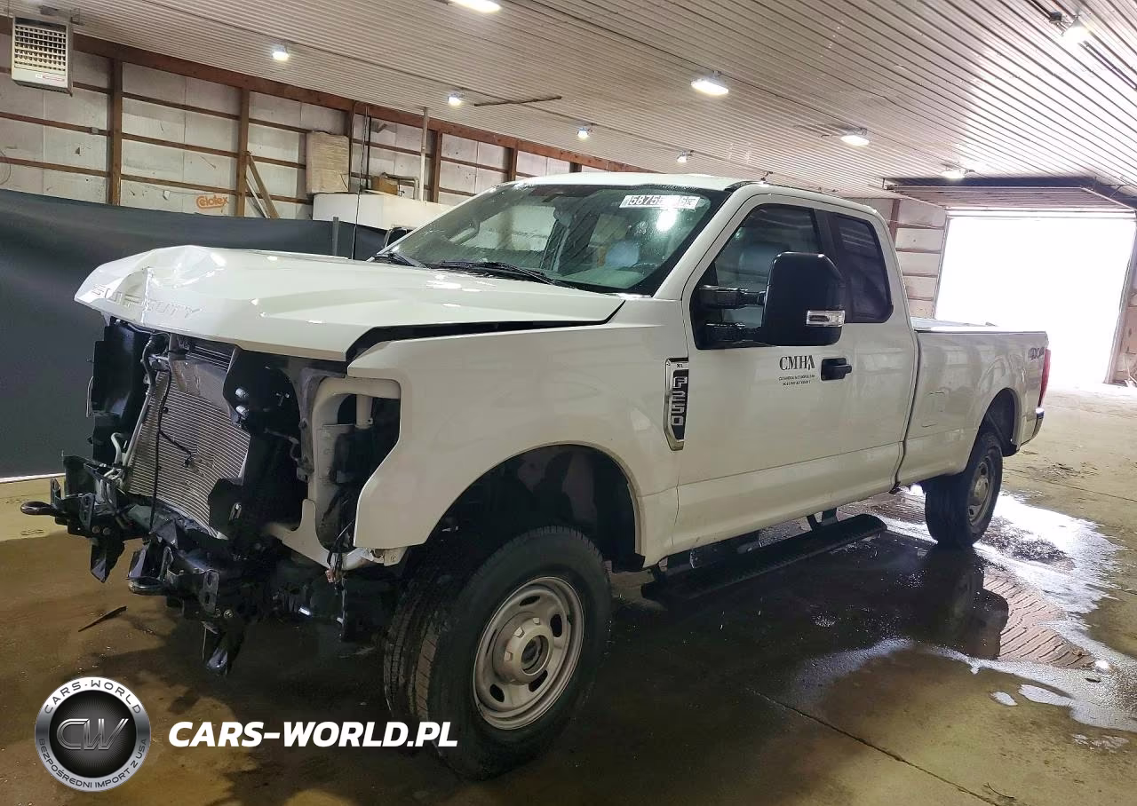 2022 Ford F250 Super Duty – zdjęcie 1 z 13