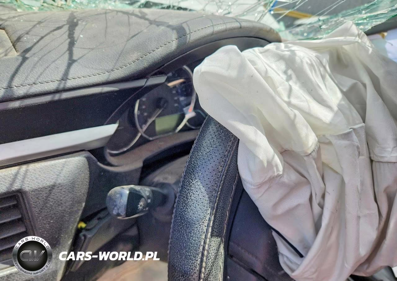 2016 Toyota Corolla L VIN:5YFBURHE0GP462043 - 9