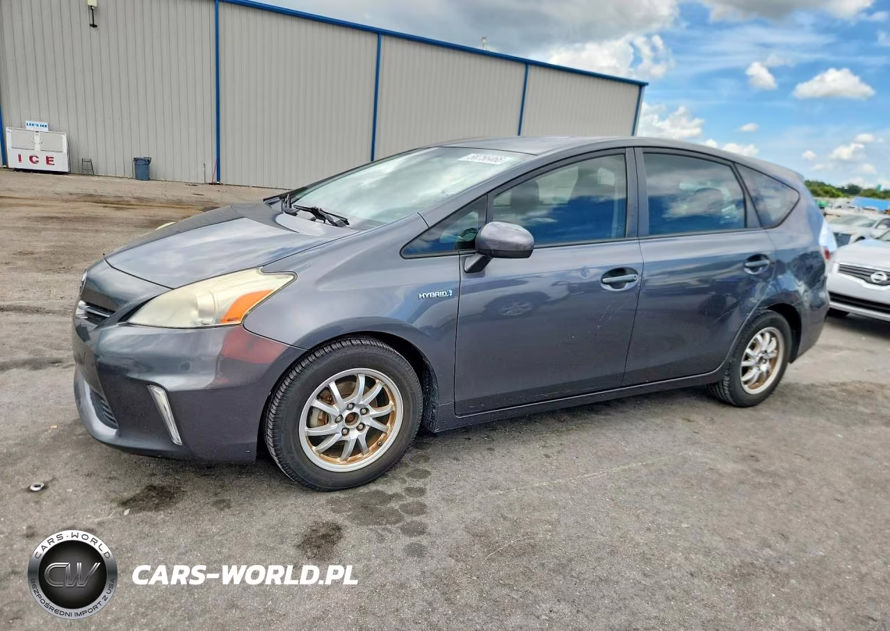 2012 Toyota Prius V Two – zdjęcie 1 z 12