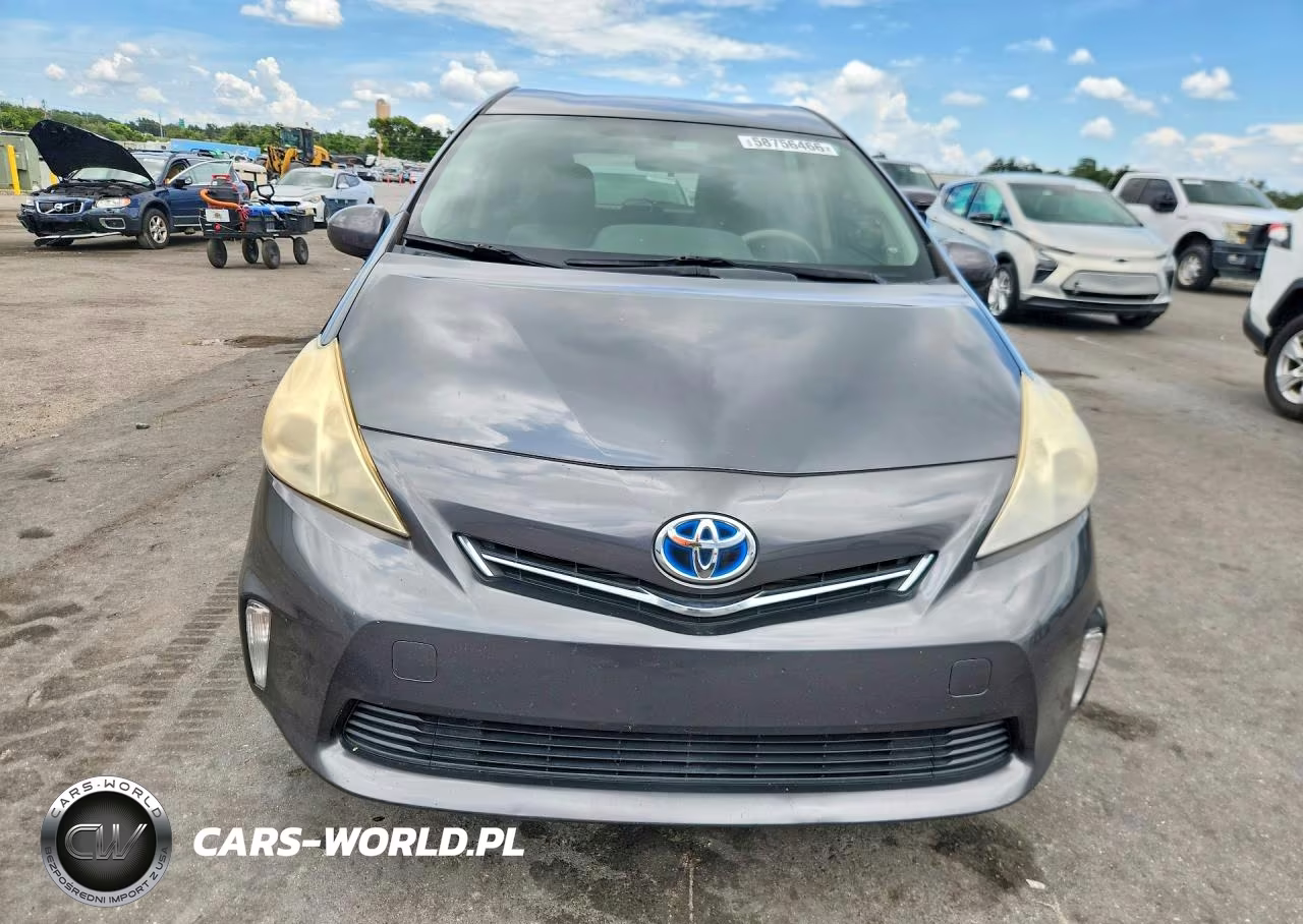2012 Toyota Prius V Two VIN:JTDZN3EU6C3066108 - 5