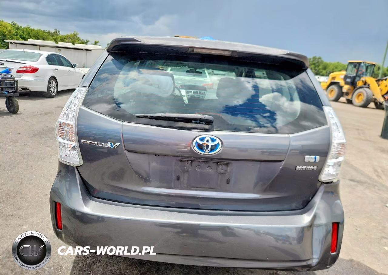 2012 Toyota Prius V Two VIN:JTDZN3EU6C3066108 - 6