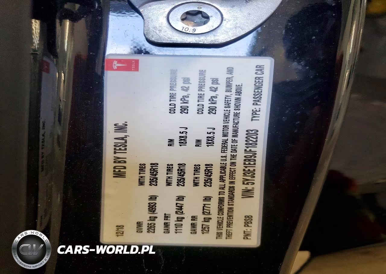 2018 Tesla Model 3 VIN:5YJ3E1EB9JF182203 - 13
