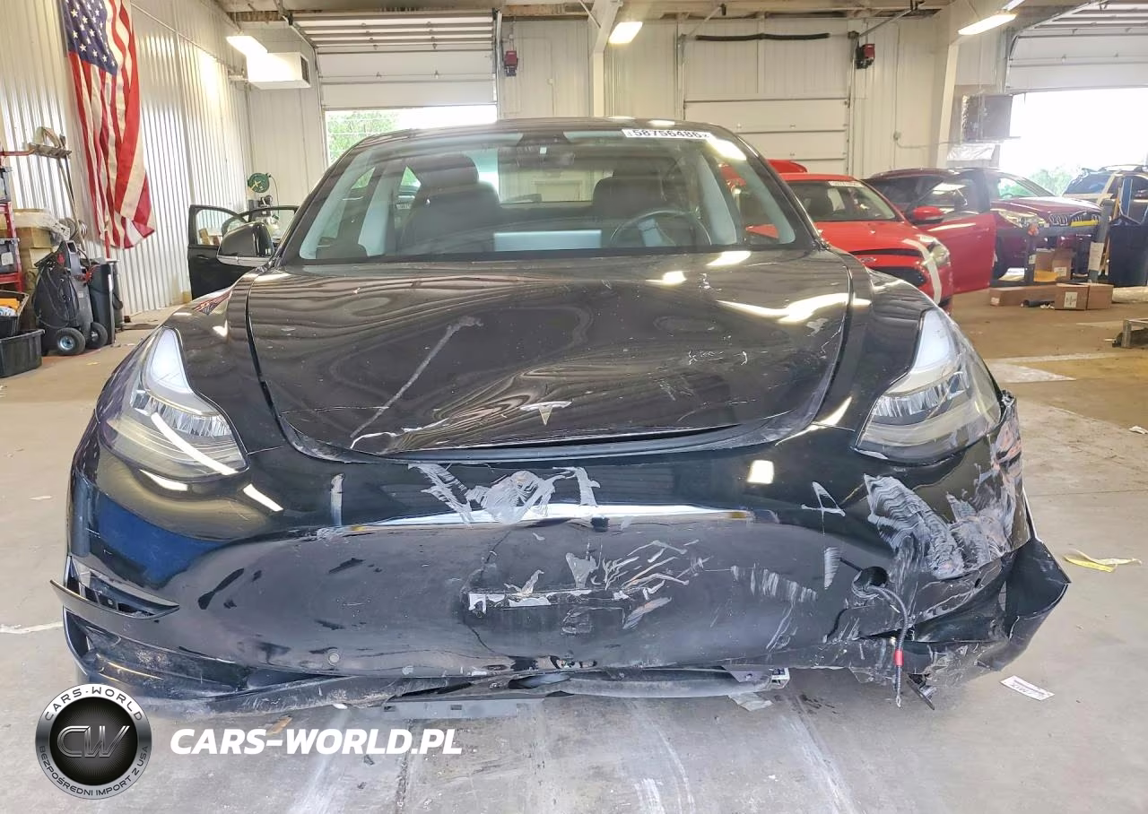 2018 Tesla Model 3 VIN:5YJ3E1EB9JF182203 - 5
