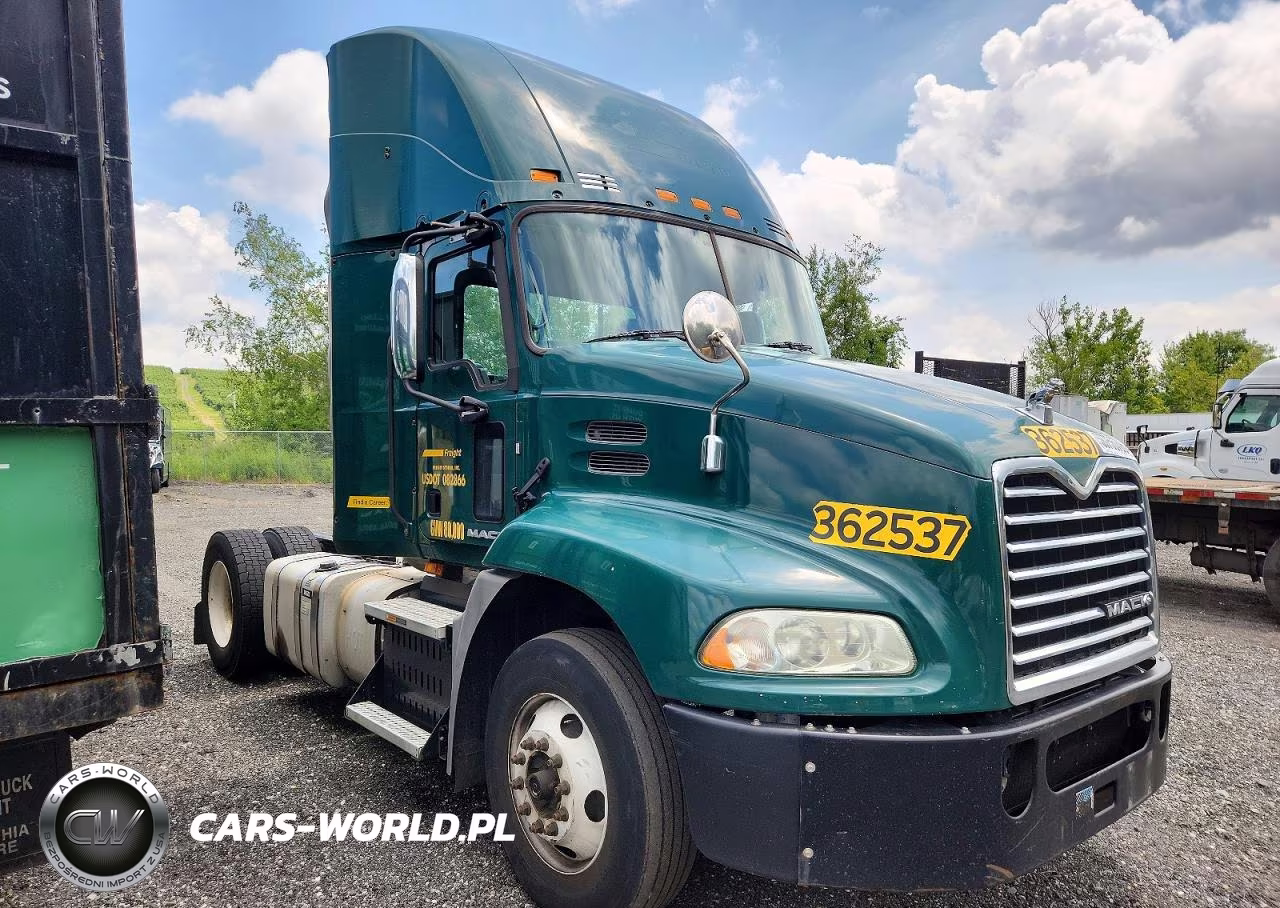 2017 Mack 600 Cxu600 - Semi Truck