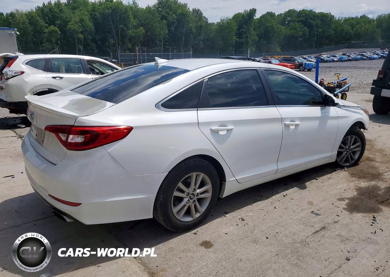 2016 Hyundai Sonata Se VIN:5NPE24AF2GH355646 - 3
